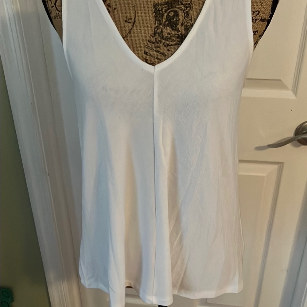 GAP White Relaxed V-neck Tank Top - Picture 3 of 6